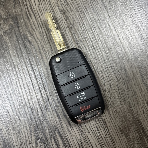 Kiara Other - Kia 4-Button Flip Key Remote OSLOKA-875T 2014-2019 Soul For